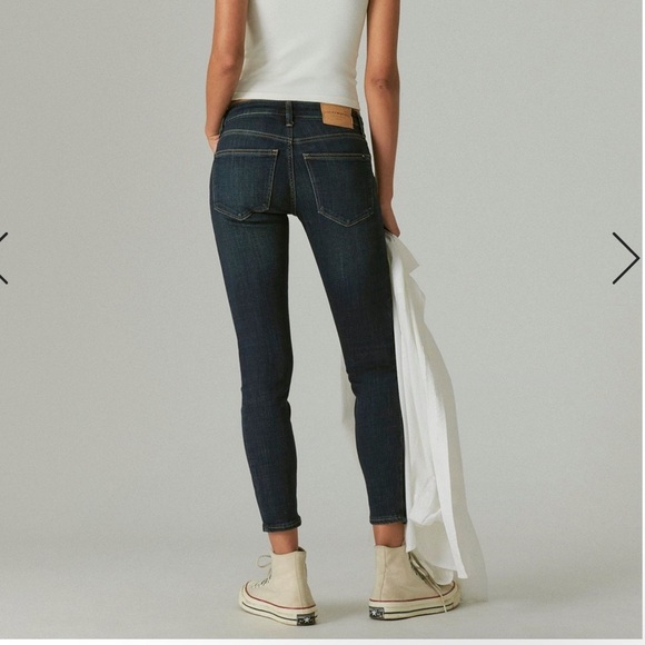 Lucky Brand Low Rise Lolita Skinny Jeans 2/26 - Picture 9 of 9
